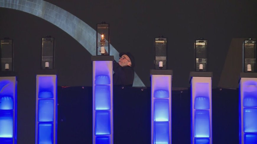 St. Louis Jewish community welcomes start of Hanukkah with lighting of Staenberg Menorah