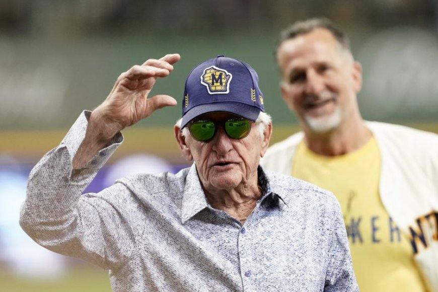 Bob Uecker, colorful comedian and Baseball Hall of Famer, dies